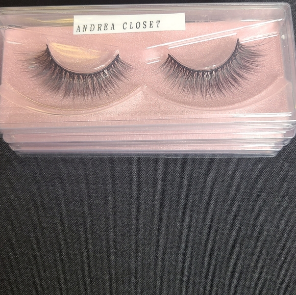 Lash strips - Picture 5 of 8